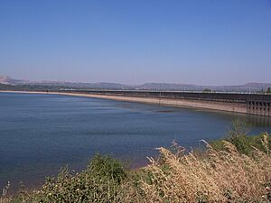 Archivo:Khadakwasla Dam image