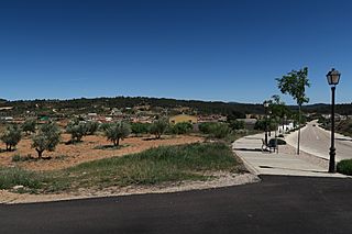 La Pesquera, entrada a la población.jpg
