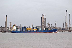 Archivo:MV Geeststroom on Thames - geograph.org.uk - 360501