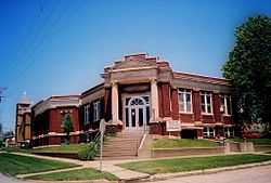 Macon Missouri Public Library.jpg