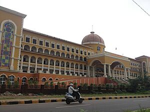 Archivo:Mathani Saldanha Administrative Complex, Goa