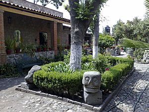 Archivo:Museo de sitio, Santa Cecilia Acatitlán 01