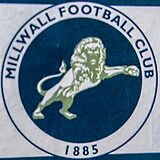 Photo of the Millwall FC crest.jpg