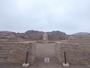 Archivo:Pirámide N°1
