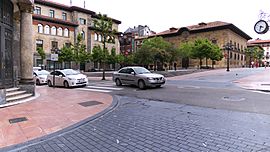 Archivo:Plaza de Porlier. Oviedo