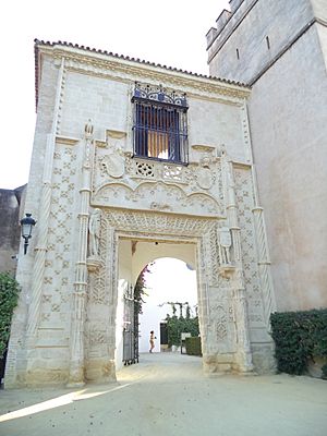 Archivo:Puerta de Marchena 1