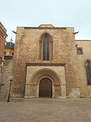 Archivo:Puerta de la Almoina. Catedral de santa María de Valencia.