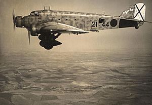 Archivo:Savoia Marchetti S.81 in Spagna