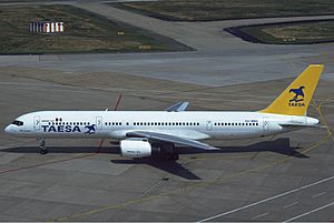 Archivo:TAESA Boeing 757-200 Goetting