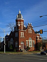Archivo:Temple B'Nai Sholom Dec2009 01