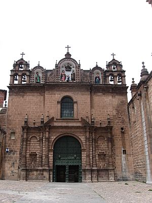 Templo de la Sagrada Familia - Complejo de la Catedral de Cusco.jpg