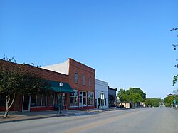 Tonganoxie, KS - downtown storefronts.jpg