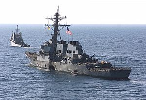 Archivo:USS Cole (DDG-67) Departs