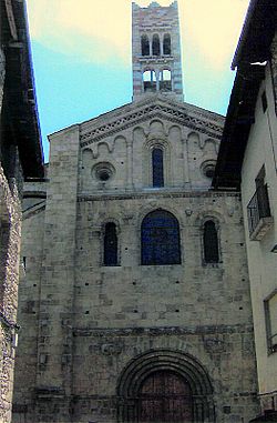 Archivo:Urgell Kath Fassade1