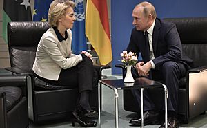 Archivo:Vladimir Putin and Ursula von der Leyen at Libya Conference
