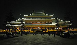 Archivo:河北梅花圣地师祖殿