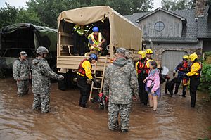 Archivo:2013 colorado floods natl guard