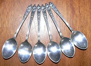 Archivo:Apostle spoons six