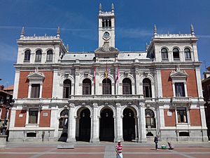 Archivo:Ayuntamiento de valladolid