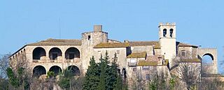 Castell de medinya.jpg
