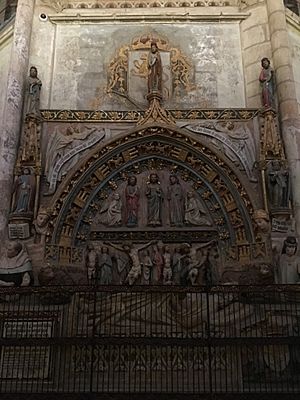 Archivo:Catedral Ordoño 04