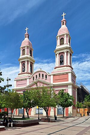 Archivo:Catedral de Rancagua, Rancagua 20241013