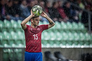Archivo:Daniel Souček U21 Czech Republic vs Greece 10-10-2019