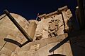 Escudo de armas del emperador Carlos V en la puerta de Santiago de Melilla