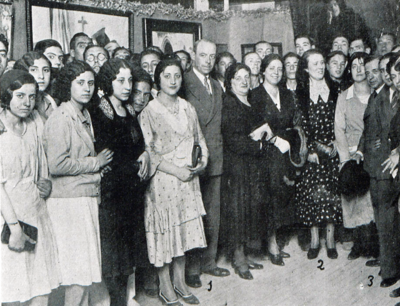 Archivo:Exposición de María Labrandero, Luís Díaz y Rafael Berenguer