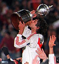 Archivo:Francescoli Libertadores 1996