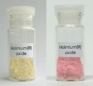 Archivo:Holmium(III) oxide
