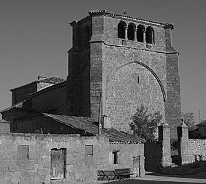 Archivo:IglesiaParroquialDeNuestraSraDeLaAsuncion-Pozuel