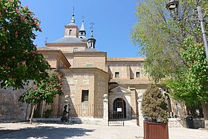 Archivo:Iglesia de San Juan Bautista, Arganda del Rey 01