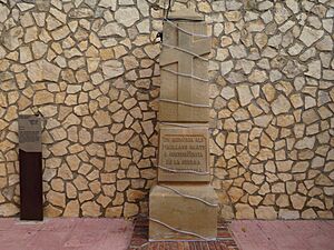 Archivo:Memorial a los vecinos de Pinell de Bray muertos en tiempos de la guerra