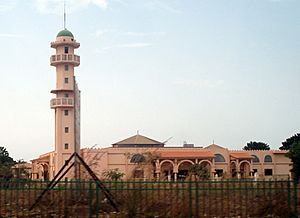 Archivo:Mesquita em Bissau, Guiné Bissau (2533855752)