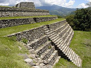 Archivo:Mixco Viejo