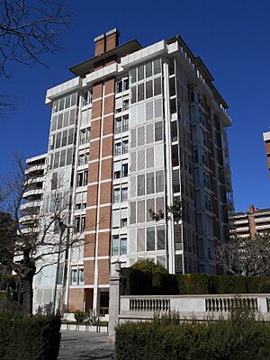 Archivo:Monitor BCN