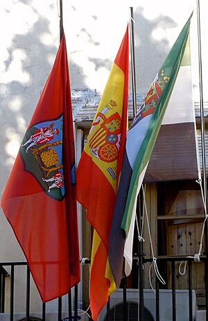 Archivo:Montijo - Plaza de España, Casa del Navegante 7