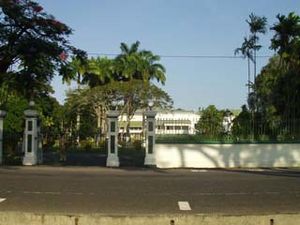 Archivo:Old residence