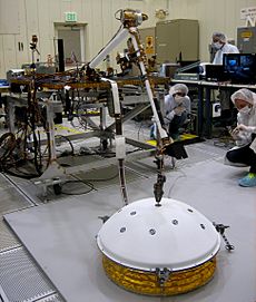 Archivo:PIA19144-MarsMission-InSight-Testing-20150304
