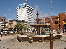Archivo:Plaza de Armas de Huancayo