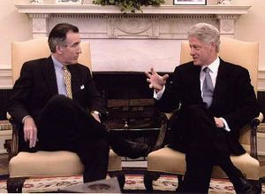 Archivo:President Bill Clinton and Richard Neal