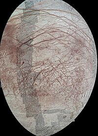 Archivo:Repeated Flybys Yield a Pole-to-Pole View of Europa
