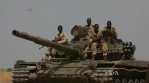 Archivo:SPLA T-72