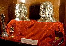 Archivo:Santander - Catedral, Parroquia (cripta) del Santísimo Cristo. Relicarios de los santos mártires Emeterio y Celedonio
