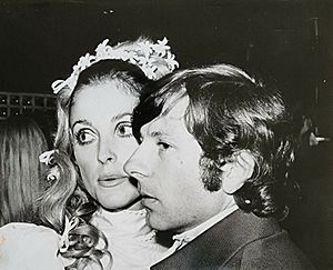 Archivo:Sharon Tate and Roman Polanski wedding in 1968