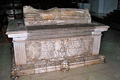 Archivo:Valladolid Huelgas Reales sepulcro Maria Molina lou