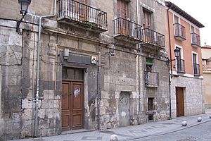 Archivo:01 Valladolid calle ss Martin 14 lou