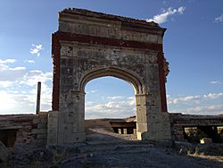 2014-09-14 17 29 29 Ruins of the Lincoln School in Metropolis, Nevada.JPG