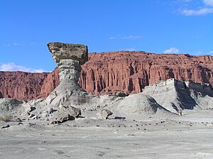 Archivo:A - Valle de la Luna, el hongo, San Juan, Argentina
